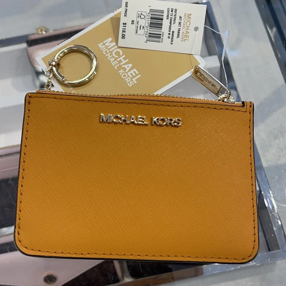 Michael Kors Jet Set Travel Small Leather Top Zip Coin Pouch With ID